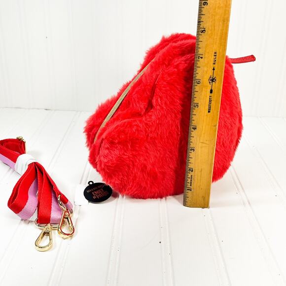 Bath & Body Works Emily In Paris Red Heart Shaped Cross Body Bag make up bag New - Picture 7 of 7